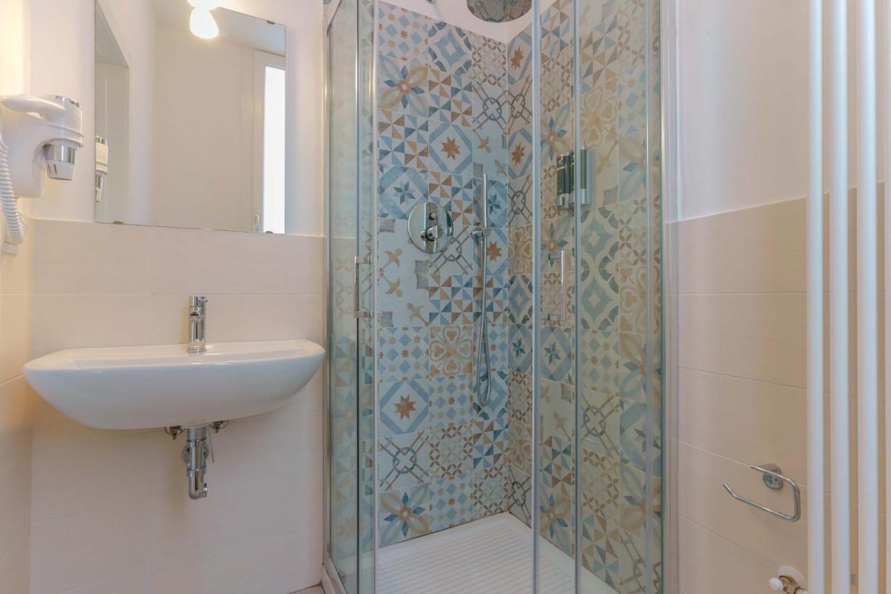 B&B Bentivogli Bologna Bagian luar foto