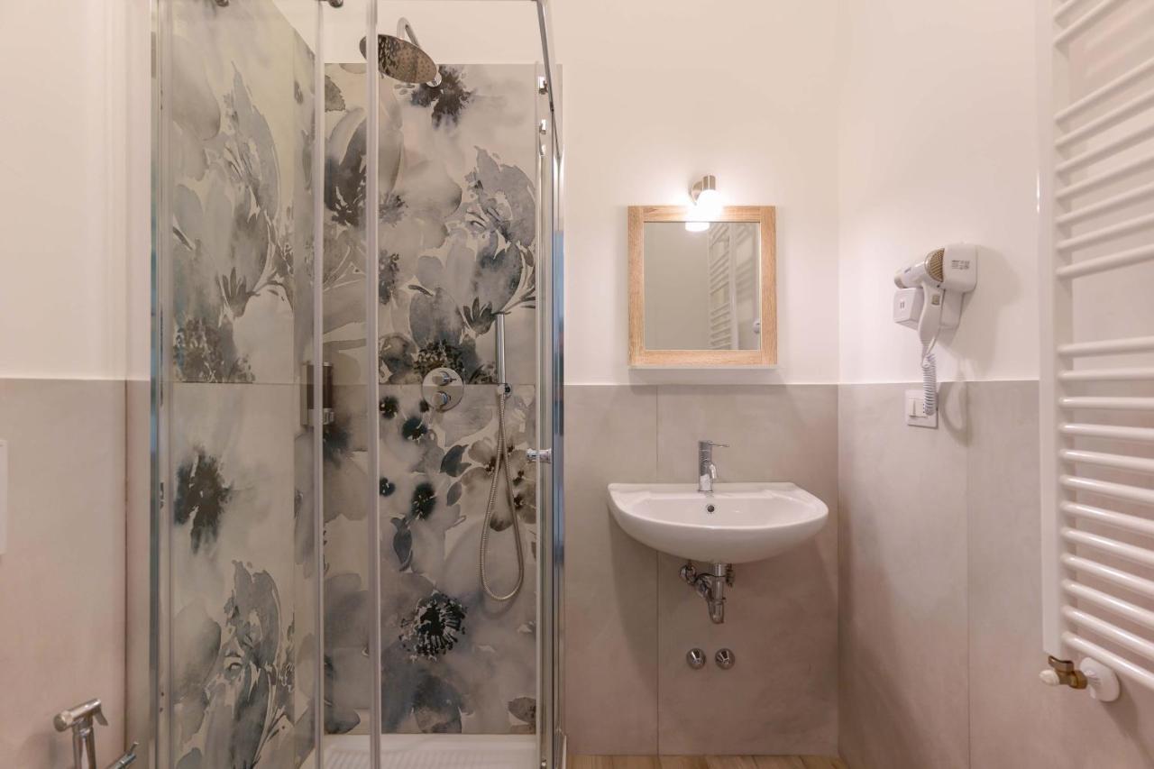 B&B Bentivogli Bologna Bagian luar foto